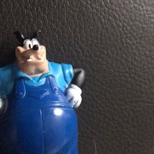 Meet your Posher, Joey